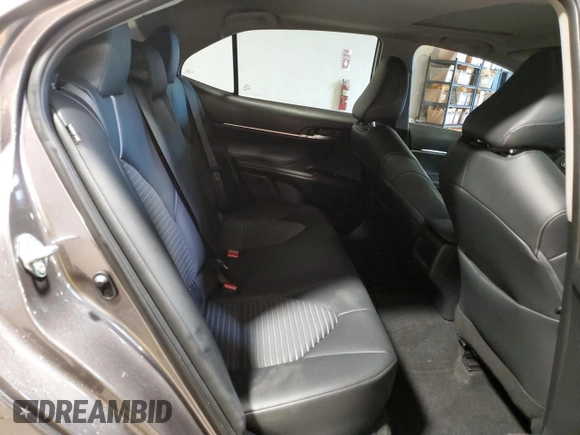 2023 Toyota Camry SE z VIN 4T1G11BK9PU083121, wystawiony jako Copart lot #58724145 z przebiegiem 29 991 mil mil oraz Szkoda całkowita • Salvage title. Historia ofert i sprzedaży dostępna na DreamBid. Obrazek 10.