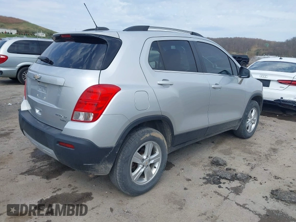 2015 Chevrolet Trax LT with VIN KL7CJRSB2FB171503, listed as a IAAI auction lot 41935289 with 115,880 mi miles and . Bid and sale history available at carsss.com. Image 4.