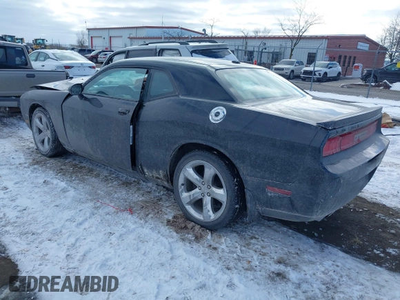 2012 Dodge Challenger SXT Plus z VIN 2C3CDYAG6CH106193, wystawiony jako IAAI lot #41641118 z przebiegiem 65 602 mil mil oraz . Historia ofert i sprzedaży dostępna na DreamBid. Obrazek 3.