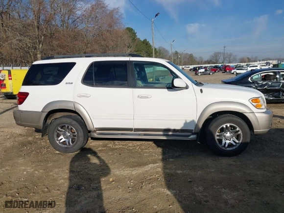 2004 Toyota Sequoia SR5 with VIN 5TDZT34A24S213103, listed as a IAAI auction lot 41675097 with 225,509 mi miles. Bid and sale history available at carsss.com. Image 13.