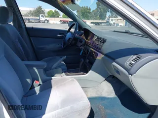 1997 Honda Accord с VIN 1HGCE6641VA022989, выставлен на аукционе IAAI как лот 42478205 с пробегом 123 353 миль миль и . История ставок и продаж доступна на DreamBid. Изображение 5.