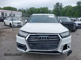 2018 Audi Q7 Premium Plus с VIN WA1LHAF75JD001374, выставлен на аукционе IAAI как лот 40735099 с пробегом 74 478 миль миль и . История ставок и продаж доступна на DreamBid. Изображение 12.