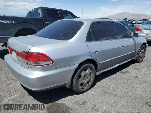 2001 Honda Accord EX с VIN 1HGCG16581A080484, выставлен на аукционе Copart как лот 55364045 с пробегом 235 238 миль миль и Чистый • Clean title. История ставок и продаж доступна на DreamBid. Изображение 3.