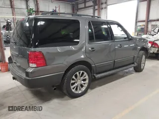 2005 Ford Expedition Special Service z VIN 1FMPU16555LA94194, wystawiony jako IAAI lot #41705190 z przebiegiem 86 637 mil mil oraz . Historia ofert i sprzedaży dostępna na DreamBid. Obrazek 4.
