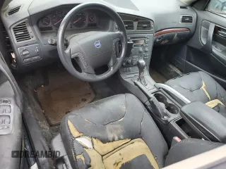 2001 Volvo V70 with VIN YV1SZ58D811036687, listed as a Copart auction lot 60785155 with Not provided miles and Salvage title. Bid and sale history available at DreamBid. Image 8.