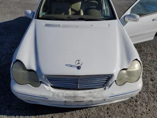 2001 Mercedes-Benz C 230/260/280/320 с VIN WDBRF61J51F116503, выставлен на аукционе Copart как лот 89135335 с пробегом 132 412 миль миль и Списание • Salvage title. История ставок и продаж доступна на DreamBid. Изображение 11.