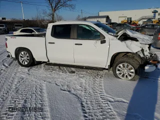 2022 Chevrolet Silverado 1500 Custom with VIN 1GCPDBEK4NZ588805, listed as a Copart auction lot 88979865 with 0 mi miles and Salvage Title. Bid and sale history available at carsss.com. Image 4.