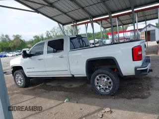 2016 GMC Sierra 2500HD Denali with VIN 1GT12UE86GF267431, listed as a IAAI auction lot 42091770 with 128,525 mi miles and . Bid and sale history available at DreamBid. Image 15.