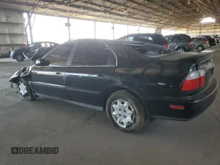 1996 Honda Accord LX with VIN 1HGCD5636TA175370, listed as a Copart auction lot 50456175 with 294,777 mi miles and Salvage Title. Bid and sale history available at DreamBid. Image 2.
