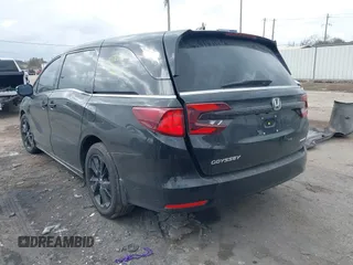2024 Honda Odyssey Sport with VIN 5FNRL6H75RB056176, listed as a IAAI auction lot 41701547 with 10,660 mi miles and . Bid and sale history available at DreamBid. Image 3.