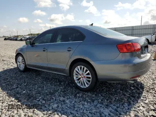 2012 Volkswagen Jetta SEL z VIN 3VWLP7AJ6CM321645, wystawiony jako Copart lot #55826355 z przebiegiem 178 683 mil mil oraz Szkoda całkowita • Salvage title. Historia ofert i sprzedaży dostępna na DreamBid. Obrazek 2.