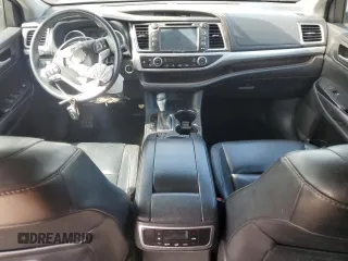 2016 Toyota Highlander XLE z VIN 5TDJKRFH4GS505627, wystawiony jako Copart lot #56108135 z przebiegiem 111 394 mil mil oraz Szkoda całkowita • Salvage title. Historia ofert i sprzedaży dostępna na DreamBid. Obrazek 8.