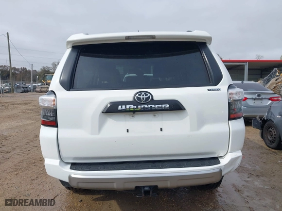 2022 Toyota 4Runner TRD Off Road with VIN JTEPU5JR2N5978258, listed as a IAAI auction lot 41441475 with 80,395 mi miles. Bid and sale history available at carsss.com. Image 16.