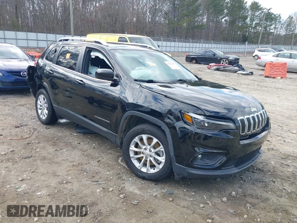 2019 Jeep Cherokee Latitude with VIN 1C4PJLCBXKD490470, listed as a IAAI auction lot 41542565 with 71,800 mi miles. Bid and sale history available at carsss.com. Image 1.