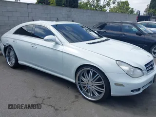 2008 Mercedes-Benz CLS 550 with VIN WDDDJ72X28A116779, listed as a IAAI auction lot 42439453 with 88,107 mi miles and . Bid and sale history available at DreamBid. Image 1.