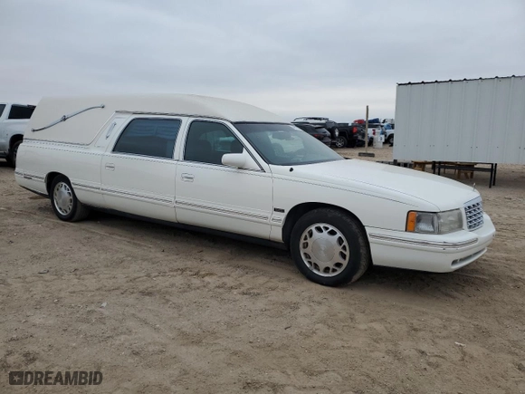 1998 Cadillac Deville Professional Limousine with VIN 1GEEH90Y0WU500788, listed as a Copart auction lot 44913525 with 97,950 mi miles and Clean Title. Bid and sale history available at carsss.com. Image 4.