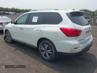 2019 Nissan Pathfinder SV z VIN 5N1DR2MM5KC615110, wystawiony jako IAAI lot #42399030 z przebiegiem 129 844 mil mil oraz . Historia ofert i sprzedaży dostępna na DreamBid. Obrazek 3.