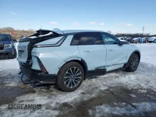 2024 Cadillac LYRIQ Sport z VIN 1GYKPTRL9RZ122152, wystawiony jako Copart lot #44753205 z przebiegiem 8844 mil mil oraz Szkody całkowita. Historia ofert i sprzedaży dostępna na DreamBid. Obrazek 3.