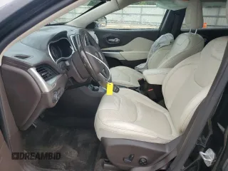 2018 Jeep Cherokee Overland z VIN 1C4PJMJX0JD551084, wystawiony jako Copart lot #61356055 z przebiegiem 30 561 mil mil oraz Szkoda całkowita • Salvage title. Historia ofert i sprzedaży dostępna na DreamBid. Obrazek 7.