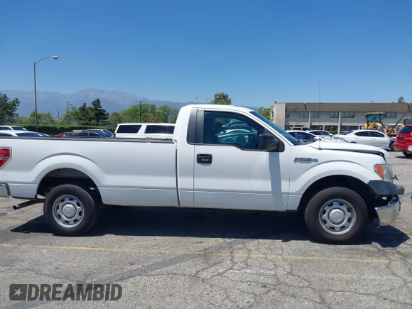 2014 Ford F-150 XL с VIN 1FTMF1CM8EKD06735, выставлен на аукционе IAAI как лот 42321905 с пробегом 135 379 миль миль и . История ставок и продаж доступна на DreamBid. Изображение 14.