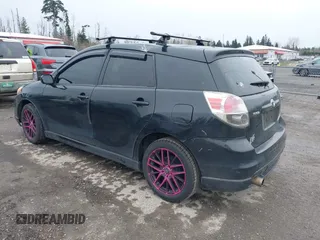 2007 Toyota Matrix STD z VIN 2T1KR32E57C624983, wystawiony jako IAAI lot #41837554 z przebiegiem 165 981 mil mil oraz . Historia ofert i sprzedaży dostępna na DreamBid. Obrazek 3.