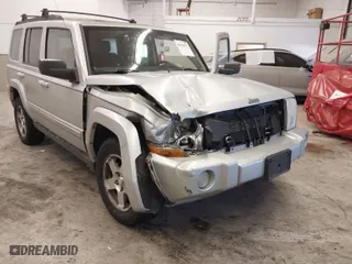 2010 Jeep Commander Sport with VIN 1J4RG4GK3AC118099, listed as a IAAI auction lot 41363371 with 195,824 mi miles. Bid and sale history available at carsss.com. Image 6.