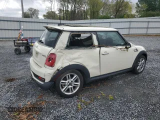 2011 MINI Hardtop S with VIN WMWSV3C52BTY12370, listed as a Copart auction lot 50235085 with Not Provided miles and Salvage Title. Bid and sale history available at DreamBid. Image 3.