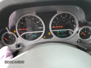 2007 Jeep Wrangler Unlimited Sahara z VIN 1J4GB59147L165439, wystawiony jako Copart lot #50794065 z przebiegiem 255 385 mil mil oraz Szkoda całkowita • Salvage title. Historia ofert i sprzedaży dostępna na DreamBid. Obrazek 9.