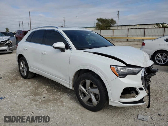 2019 Audi Q3 Premium with VIN WA1AECF3XK1084053, listed as a Copart auction lot 67948242 with 39,954 mi miles. Bid and sale history available at carsss.com. Image 4.