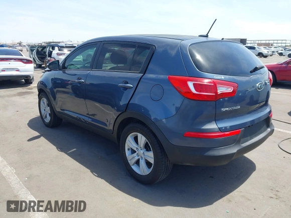 2012 Kia Sportage LX z VIN KNDPB3A25C7237542, wystawiony jako IAAI lot #42397245 z przebiegiem 102 710 mil mil oraz . Historia ofert i sprzedaży dostępna na DreamBid. Obrazek 3.