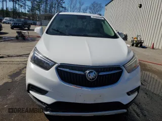 2017 Buick Encore Preferred z VIN KL4CJASB5HB171304, wystawiony jako Copart lot #47960335 z przebiegiem 67 669 mil mil oraz Szkoda całkowita • Salvage title. Historia ofert i sprzedaży dostępna na DreamBid. Obrazek 5.