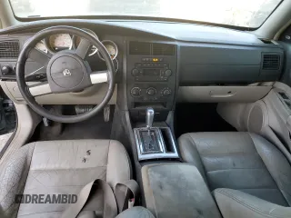 2005 Dodge Magnum RT z VIN 2D4GV58295H549141, wystawiony jako Copart lot #76452934 z przebiegiem 194 588 mil mil oraz Szkoda całkowita • Salvage title. Historia ofert i sprzedaży dostępna na DreamBid. Obrazek 8.