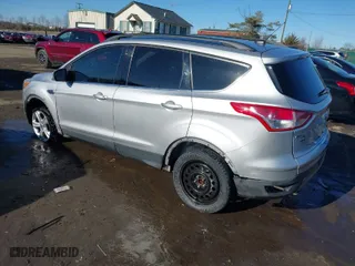 2015 Ford Escape SE with VIN 1FMCU0G95FUC07678, listed as a IAAI auction lot 41588156 with 71,388 mi miles. Bid and sale history available at carsss.com. Image 3.