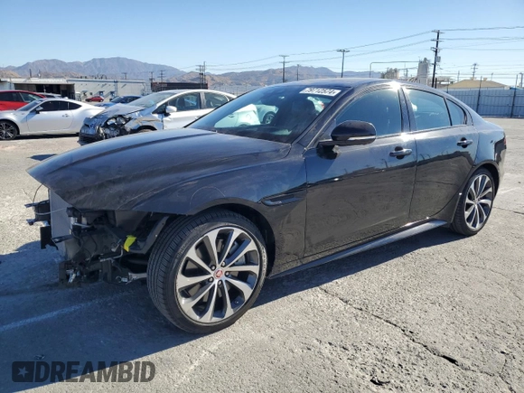 2020 Jaguar XE R-Dynamic S z VIN SAJAT4GX5LCP66123, wystawiony jako Copart lot #79712574 z przebiegiem 10 274 mil mil oraz Szkody całkowita. Historia ofert i sprzedaży dostępna na DreamBid. Obrazek 1.