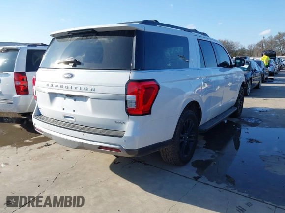 2024 Ford Expedition Max XLT with VIN 1FMJK1J80REA51759, listed as a IAAI auction lot 41157589 with 10,369 mi miles and . Bid and sale history available at DreamBid. Image 4.