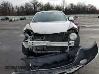 2014 Nissan Juke SV with VIN JN8AF5MV1ET360040, listed as a Copart auction lot 43237315 with Not Provided miles and Salvage Title. Bid and sale history available at DreamBid. Image 5.