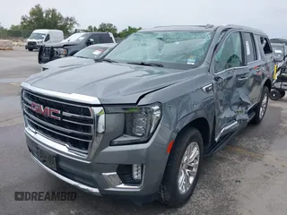 2022 GMC Yukon XL SLT with VIN 1GKS2GKD2NR153790, listed as a IAAI auction lot 41911362 with 84,739 mi miles. Bid and sale history available at carsss.com. Image 17.