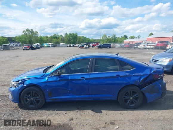 2024 Volkswagen Jetta SE with VIN 3VW7M7BU8RM067013, listed as a IAAI auction lot 42179920 with 32,418 mi miles and . Bid and sale history available at DreamBid. Image 14.