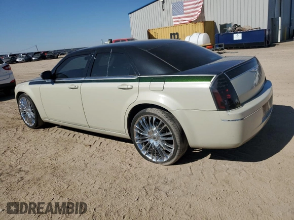 2005 Chrysler 300 with VIN 2C3AA53G55H182941, listed as a Copart auction lot 67077814 with 152,446 mi miles and Salvage Title. Bid and sale history available at carsss.com. Image 2.