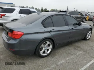 2014 BMW 3 Series 328i z VIN WBA3C1C59EK111446, wystawiony jako Copart lot #58024785 z przebiegiem 125 627 mil mil oraz Szkoda całkowita • Salvage title. Historia ofert i sprzedaży dostępna na DreamBid. Obrazek 3.