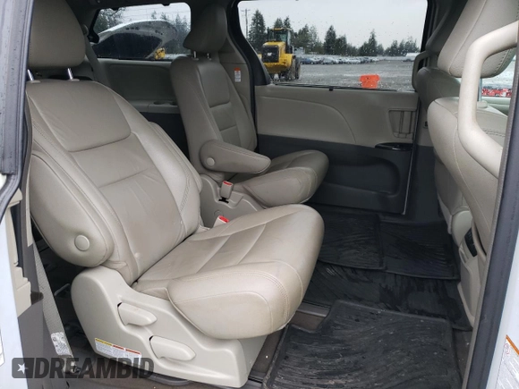 2018 Toyota Sienna XLE with VIN 5TDDZ3DC5JS194553, listed as a Copart auction lot 46648255 with 68,445 mi miles and Salvage Title. Bid and sale history available at carsss.com. Image 11.
