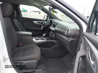 2020 Chevrolet Blazer LT with VIN 3GNKBCR48LS659930, listed as a IAAI auction lot 42500308 with 40,287 mi miles and . Bid and sale history available at DreamBid. Image 5.