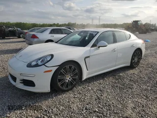 2015 Porsche Panamera 4 with VIN WP0AA2A74FL005704, listed as a Copart auction lot 52975975 with 72,167 mi miles and Salvage Title. Bid and sale history available at DreamBid. Image 1.