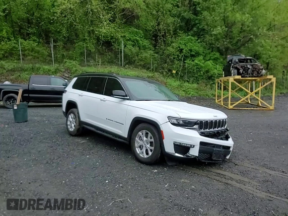 2023 Jeep Grand Cherokee Limited with VIN 1C4RJKBG8P8841313, listed as a Copart auction lot 55819765 with 32,982 mi miles and Salvage title. Bid and sale history available at DreamBid. Image 14.