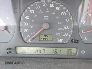 2000 Volvo V70 with VIN YV1LW61J7Y2650265, listed as a IAAI auction lot 42618821 with 234,931 mi miles and . Bid and sale history available at DreamBid. Image 7.