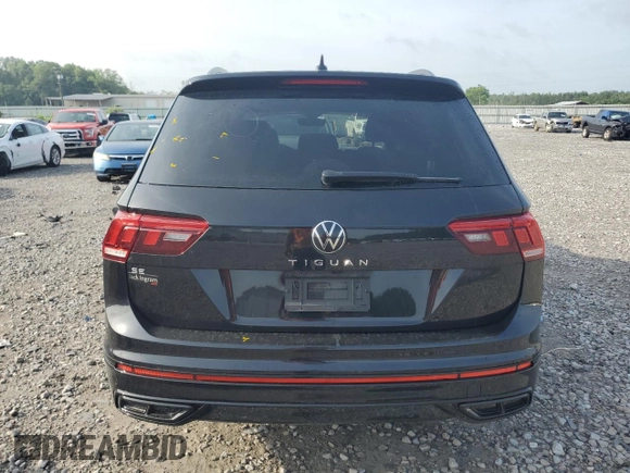 2024 Volkswagen Tiguan SE R-Line Black with VIN 3VVCB7AX9RM000859, listed as a Copart auction lot 59664795 with 35,569 mi miles and Salvage title. Bid and sale history available at DreamBid. Image 6.