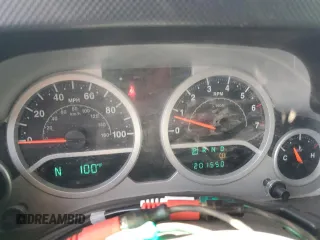 2008 Jeep Wrangler Rubicon z VIN 1J8GA69158L561579, wystawiony jako Copart lot #57525905 z przebiegiem 201 550 mil mil oraz Szkoda całkowita • Salvage title. Historia ofert i sprzedaży dostępna na DreamBid. Obrazek 9.