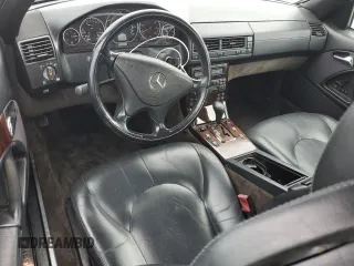 2000 Mercedes-Benz SL 500 z VIN WDBFA68F7YF191054, wystawiony jako Copart lot #58558115 z przebiegiem 118 710 mil mil oraz Szkoda całkowita • Salvage title. Historia ofert i sprzedaży dostępna na DreamBid. Obrazek 8.