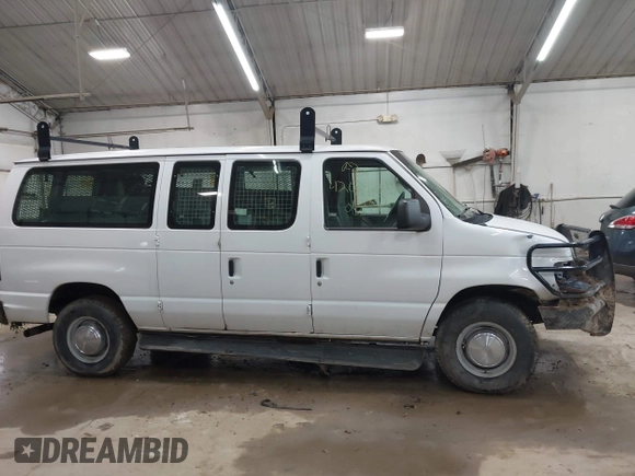 2006 Ford Econoline Passenger XL с VIN 1FBNE31LX6DB02171, выставлен на аукционе IAAI как лот 42084666 с пробегом 86 624 миль миль и . История ставок и продаж доступна на DreamBid. Изображение 13.