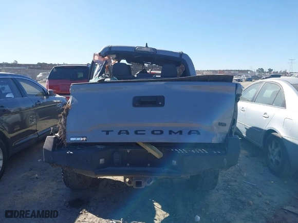2019 Toyota Tacoma 4WD SR with VIN 3TMCZ5AN5KM199346, listed as a IAAI auction lot 41678090 with 1 mi miles. Bid and sale history available at carsss.com. Image 15.